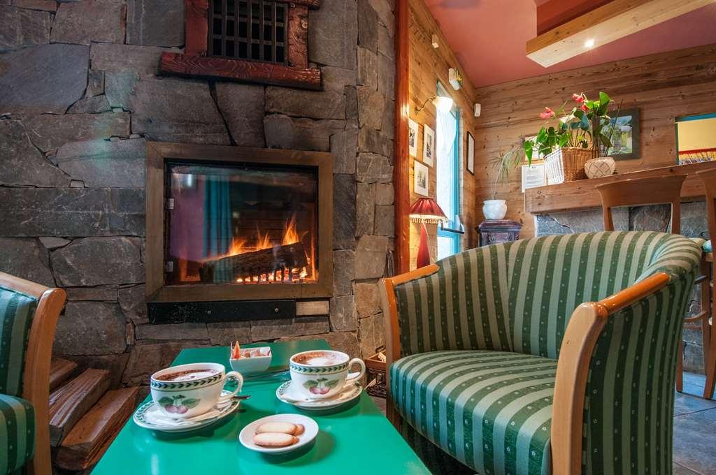 Brit Hotel Florimont Saint-Ferreol Restaurant photo