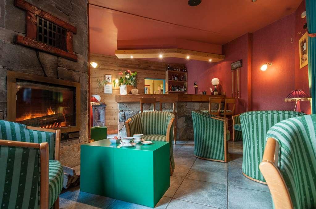 Brit Hotel Florimont Saint-Ferreol Restaurant photo