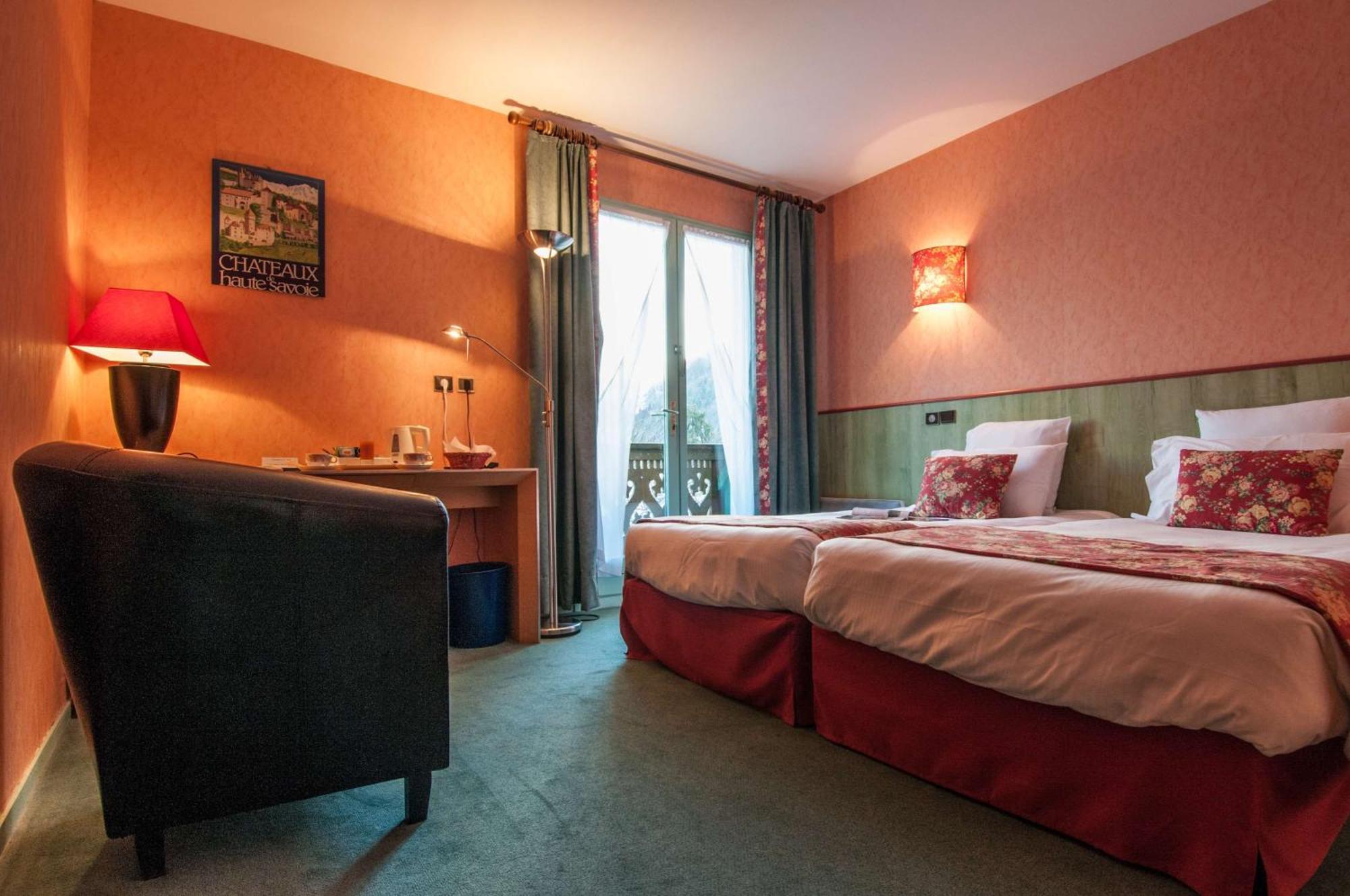 Brit Hotel Florimont Saint-Ferreol Exterior photo