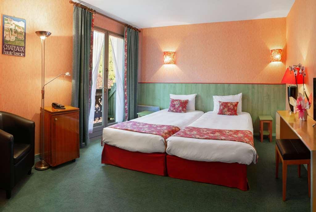Brit Hotel Florimont Saint-Ferreol Room photo